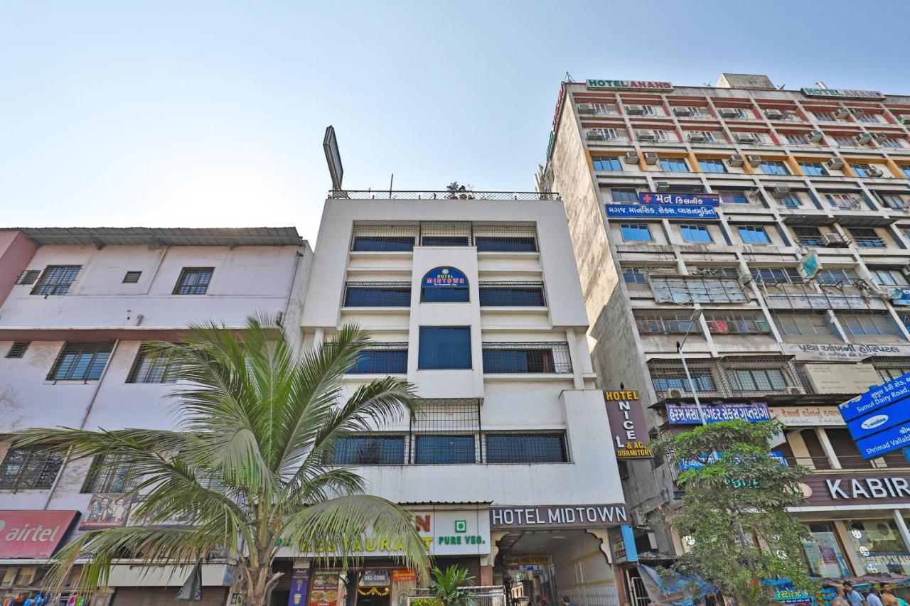 סוראט Hotel Midtown מראה חיצוני תמונה